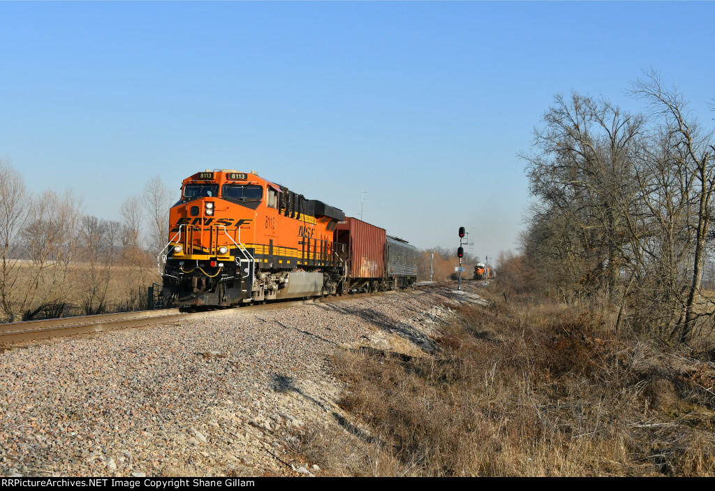 BNSF 8113